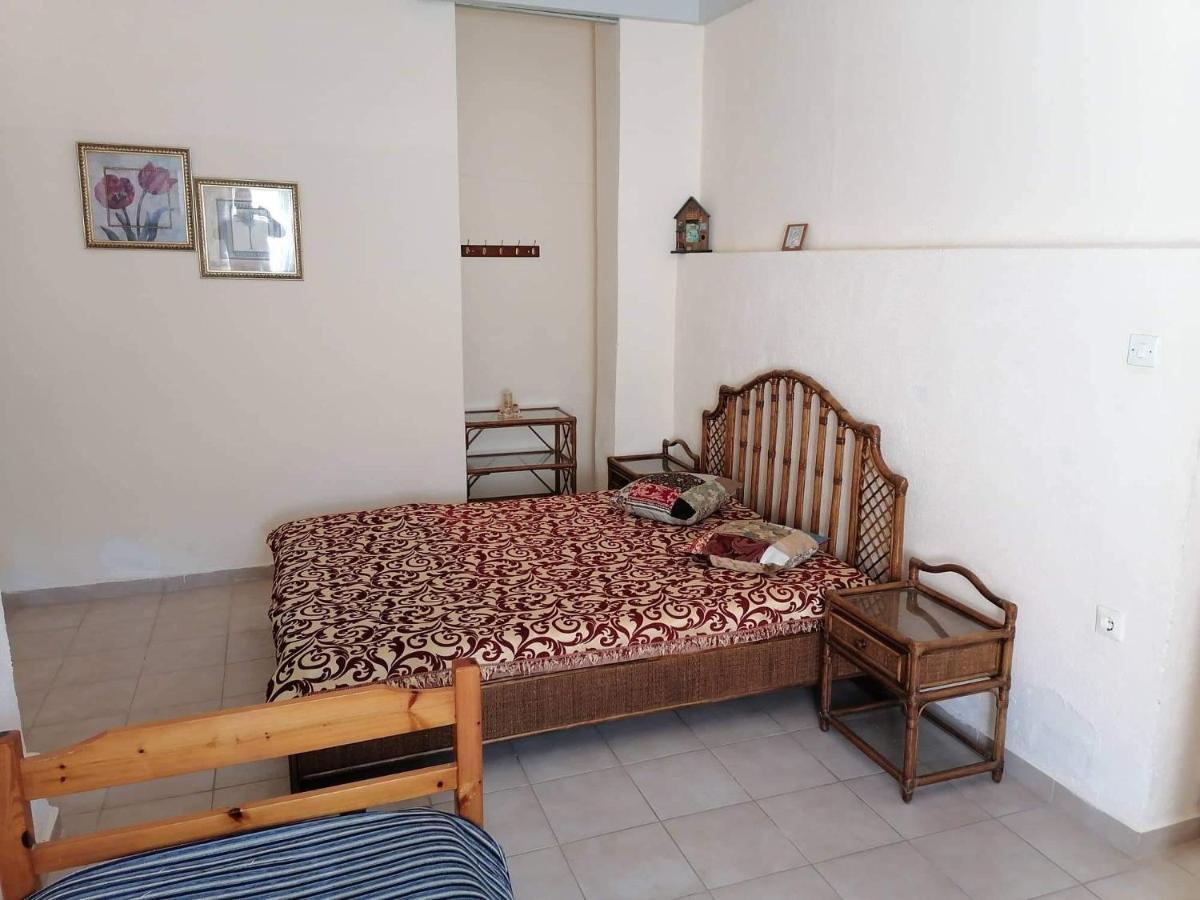 Beautiful Apartment Anais Near The Sea Agía Triás Ngoại thất bức ảnh